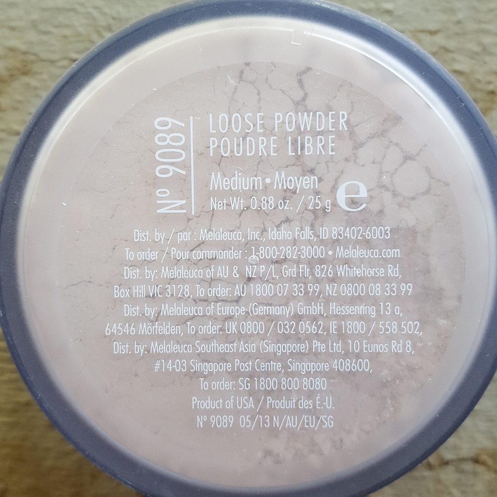 Melaleuca Sei Bella Loose Powder in Medium